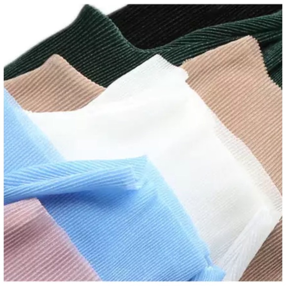 💜 ‼️LAST CALL PRICE FIRM Sheer Layering Pleated Stretch Mock Neck Top - Picture 7 of 8